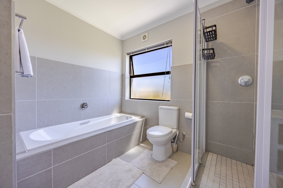 3 Bedroom Property for Sale in Burgundy Estate Western Cape